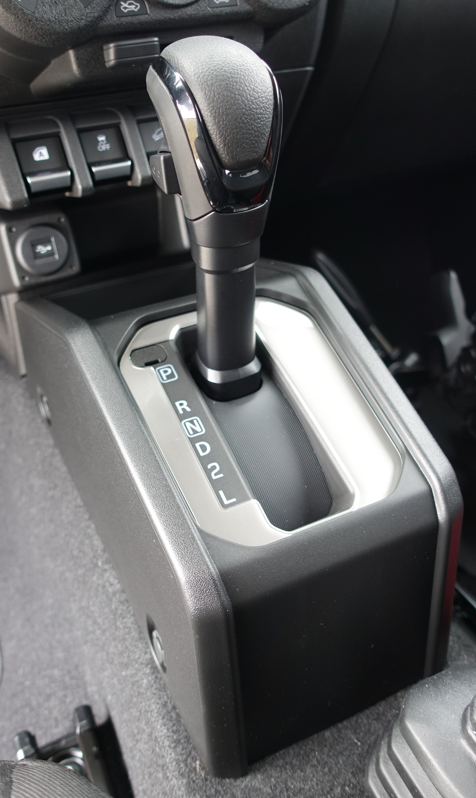 Cover for your SUZUKI JIMNY GJ with AUTOMATIC TRANSMISSION